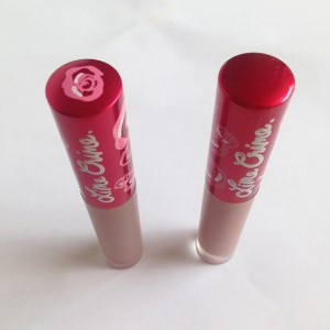 IMG 3096 300x300 - Reconnaître un Lime Crime d'une contrefaçon